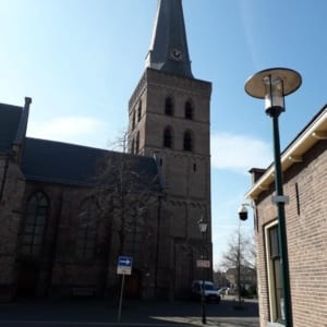 Hoekstra-Injectie-ingezet-in-de-Oude-kerk-van-Barneveld